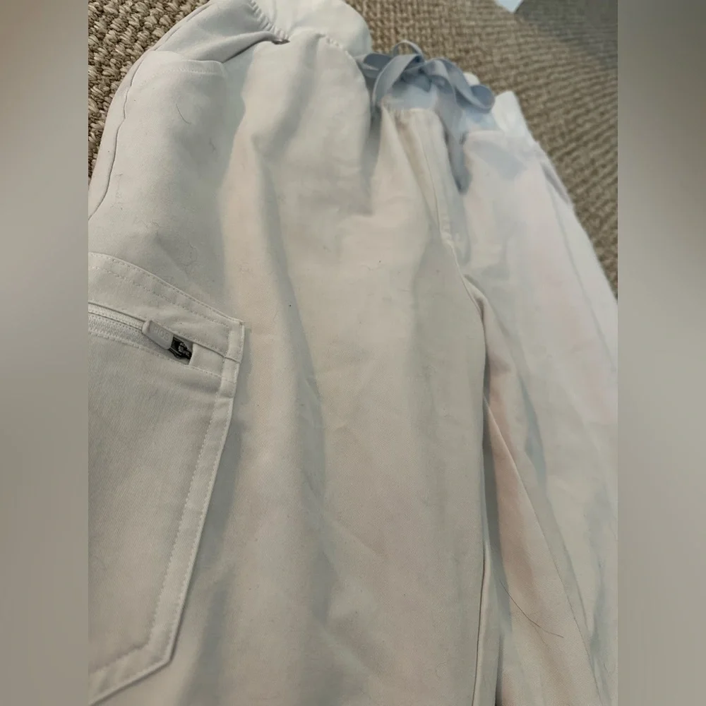 FIGS Women’s Jogger Style Scrub Pant - WHITE - Picture 2 of 5